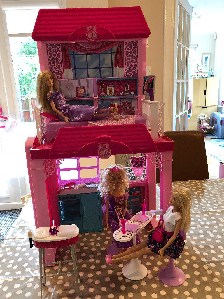 barbie glam house and 3 doll set